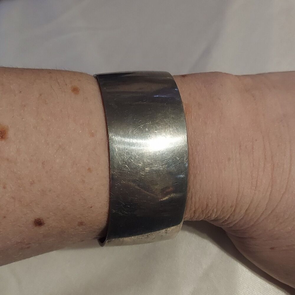 Worchester Pewter Cuff Bracelet 1" wide - Picture 3 of 4